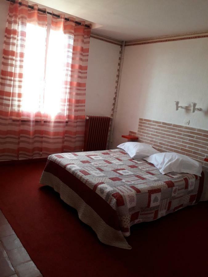 Phoenix Béziers Buitenkant foto