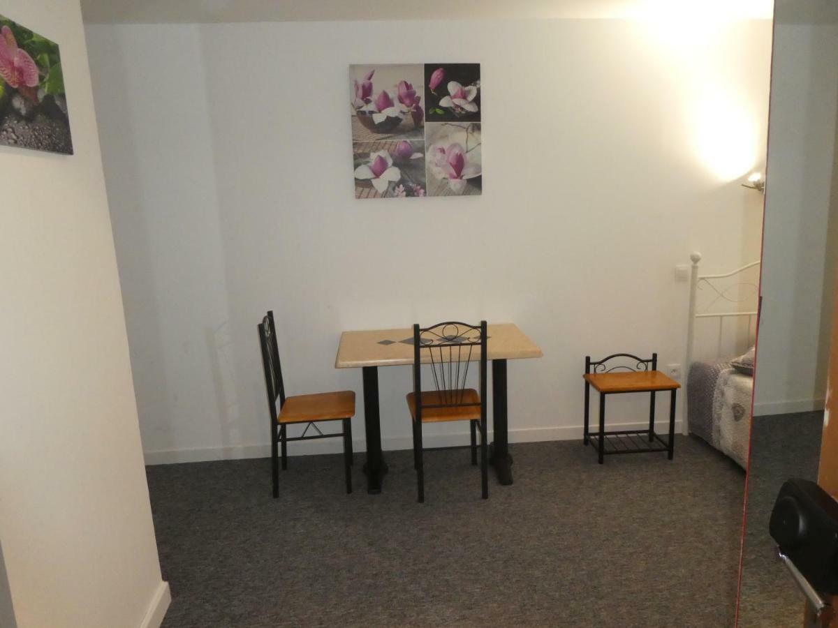 Phoenix Béziers Buitenkant foto